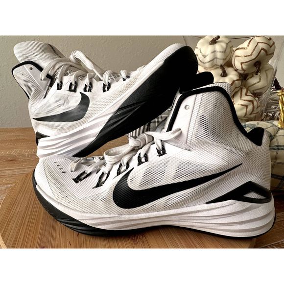 Nike Shoes - Nike Hyperdunk Basketball Shoes Women Size 10/42